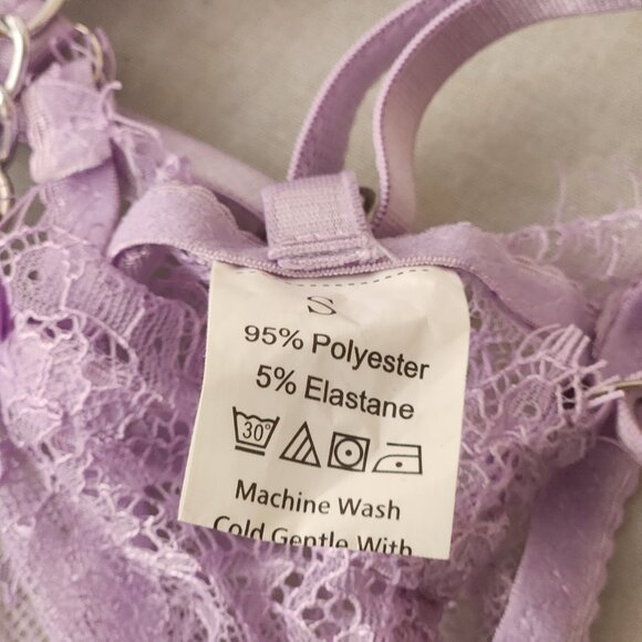 Violet lingerie set with feathers - Picture 3 of 6